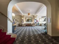 Cerise Royan - le Grand Hôtel de la Plage Hotels in Royan