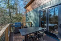 Wet Dry Sauna w Fireplace Close to Waterfalls - 3-Star