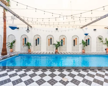 Al Salam Hotel Hotels in Bneid Al Qar