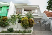 Bumi Banyu Bening Syariah by Ecommerceloka - Pensions