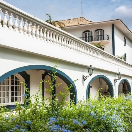 San Raphael Country Hotel