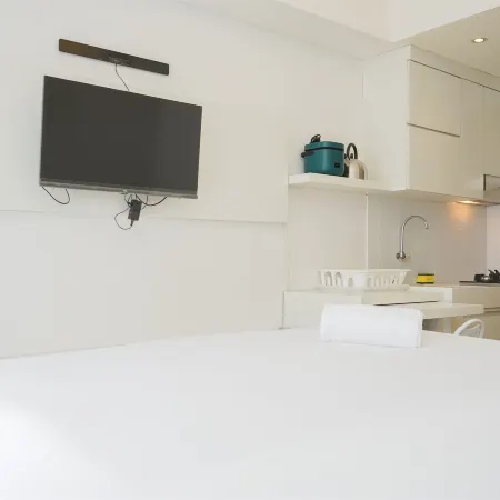 Cozy and Minimalist Studio at Serpong Greenview Apartment