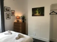 Bright Spacious 3-Bed with Office & Patio, Preston