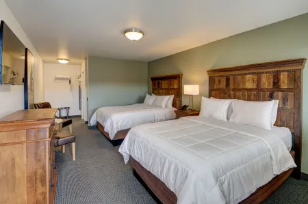 Roosevelt Hotel - Yellowstone