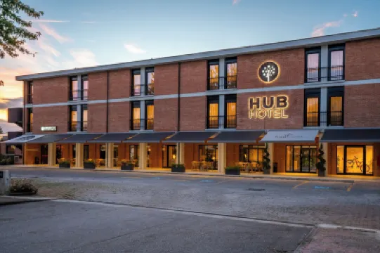 Hub Hotel Hotels in 