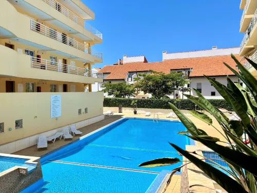 Vilamoura Central 2 with Pool by Homing Hotels in Quarteira