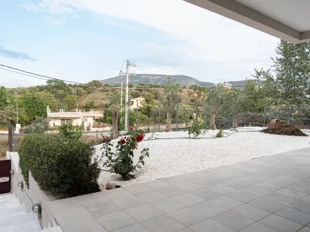 Allagiannis Group Apartments Отели в г. Markopoulo