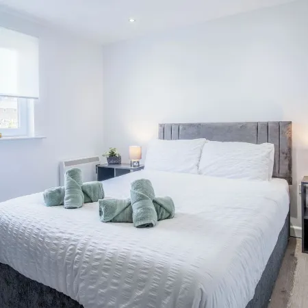 Beach View - 2 Bed Apartment - Llanelli