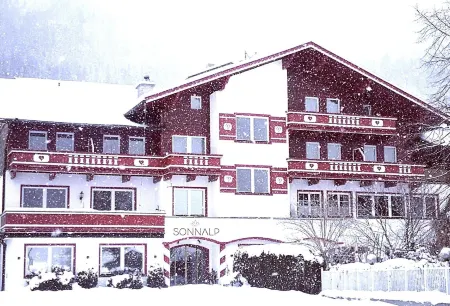 Garni Das Sonnalp Отели в г. Maurach