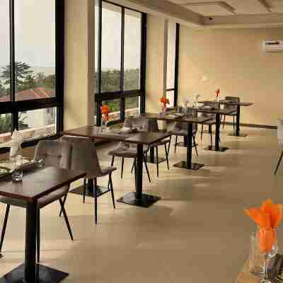 Sky Kenako Hotel Dining/Meeting Rooms