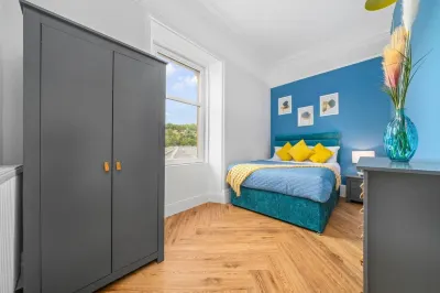 Stylish 4 Bed-Town Centre Hotels near Heriot-Watt University Scottish Borders Campus