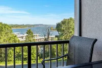 Cozy Condo at Rock Lane Resort