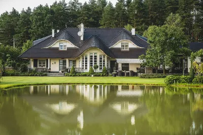 Hubertus Dwór Myśliwski Hoteles en 