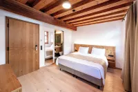 Hotel Traube Rattenberg - Homestays