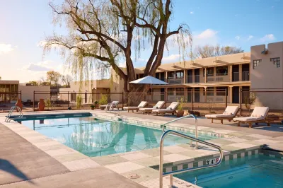 Hotel Willa Hotels near Couse-Sharp Historic Site