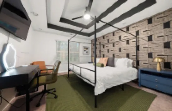 ATL Patio Paradise - Pool, Hot Tub, Movie Theater, Game Room, B-Ball, Arcades!