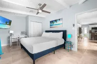 Steps to Beach, Heated Salt Pool, Hot Tub, Family Friendly