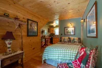Cozy Adirondack Ski Cabin