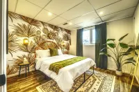 Willmar Jungle Safari Retreat! Hotels in Willmar