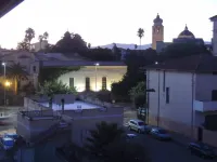 Top floor penthouse apartment with terrace in the historical center, 3 km from the beach Hotels in Oristano