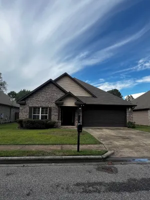 Charming 3-bedroom house in a peaceful area of Tuscaloosa
