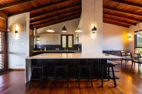 Stunning Clifftop Villa with Infinity Pool Hotels in 