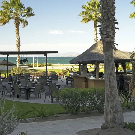 BeachFront, Golf, Heated pool, Tennis,Netflix, Gym, Pickleball