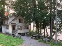 Camp Sammy-Rocky Manor