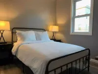 Spacious 2-Bedroom Apartment close to Manhattan #1