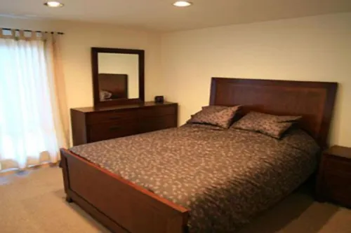 Great Condo with views of the Sherwin Ran. Close to Mammoth Mnt & Lakes Basin!
