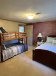Charming 3-bedroom house in tranquil Greenville with WiFi, AC, and game room.