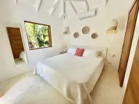 CASA ZEN // Luxury 5 Bed Villa with Private Pool off Incredible Coson Beach!