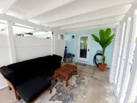 The Gem of Lake Worth!