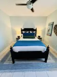 Bayside Cottage 4 miles to Destin, Shopping & Beaches, minutes to Elgin AFB