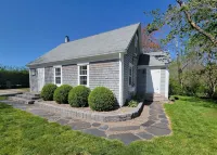 Cozy Cape Located In The Beautiful Seaside Town of Mahone  Bay