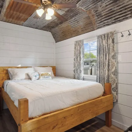 Cozy Cabin in the Country, 25 mins from Waco, Texas