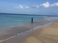 Charming 2 bedroom 2 shower room self catering  apt on a gorgeous quiet beach