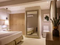 Hotel Santa Cecilia B&B Hotels near Custom's Square
