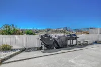 Enjoy the ocean view from your balcony. 3B/3B