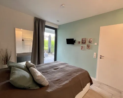 Apartment Tanja, modern, large terrace, garage, quiet, central location Hotels in Engen