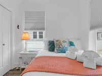 1 Block to Beach, Linens + Towels, BBQ, AC Ξενοδοχεία στην πόλη Belmar