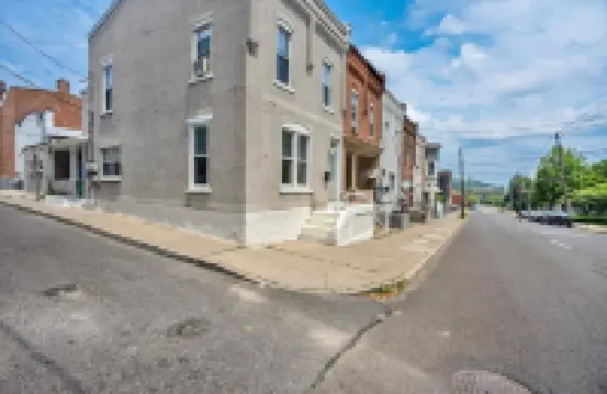 Allentown paradise near ppl center -1 paid parking per booking