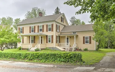 Great Barrington Get Away Hotels near Monument Mountain