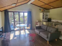 Studio 10min walk to Onetangi beach