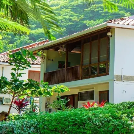 Casa Uno, Beachfront in Lovely Playa Ocotal.