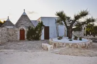 Luxury Villa with Trulli and pool