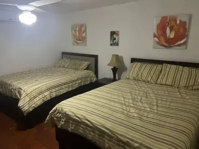 Full, Spacious Duplex Apartment Walking Distance to the Beach!!! Hotels in 