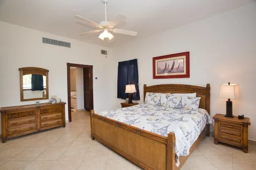 Luxurious Porto Cupecoy
