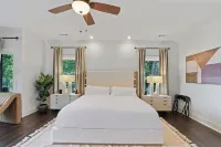 Lake Oconee | Waterfront, Dock & Hot Tub