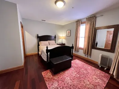 3Bed / 3Bath Home, 3 Parking spots close to Central Sq, MIT, Harvard. Walk to T.